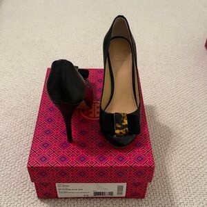 Tory Burch Black Heels with Tortoise Shell Detail